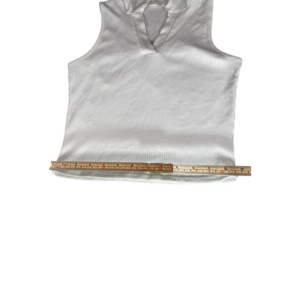 Sleeveless White Ribbed Collared Top With V-Neck By Caution To The Wind Size S - Picture 7 of 8